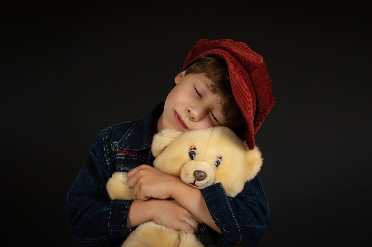 entdecken sie eine vielzahl von hochwertigem babyspielzeug, das für die sicherheit und entwicklung ihres kindes entwickelt wurde. von weichen spielzeugen bis zu interaktiven lernspielzeugen – finden sie die perfekten begleiter für die ersten schritte ihres kleinen lieblings.