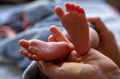 elternzeit: erfahren sie mehr über die rechte, vorteile und antragstellung für elternzeit in deutschland. schützen sie ihre familie und planen sie ihre auszeit optimal.