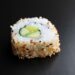 lernen sie die kunst des sushi-rollens: schritt-f&uuml;r-schritt-anleitung und tipps f&uuml;r perfekte selbstgemachte sushi-rollen.